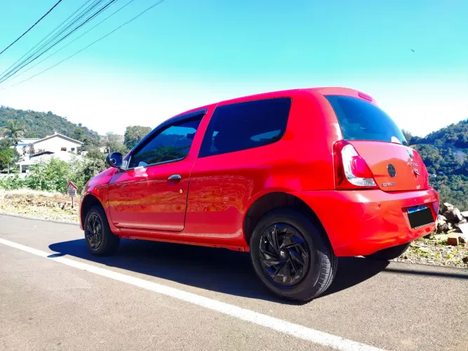 Renault Clio Authentique 1.0/1.0 Hi-power 16V 3P 2015