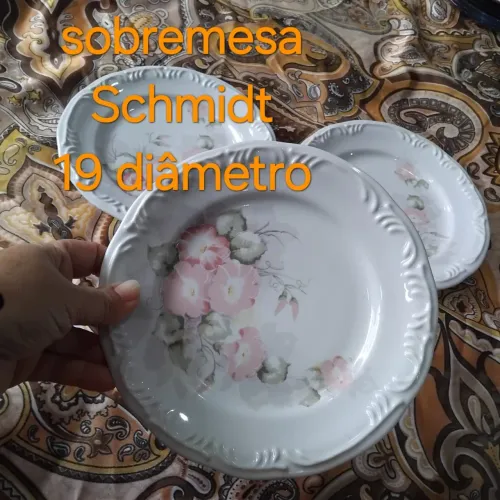 3 pratos de sobremesa porcelana Schmidt