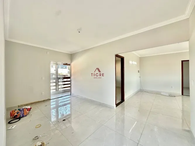 Casa com 2 Quartos à Venda, 90m²
