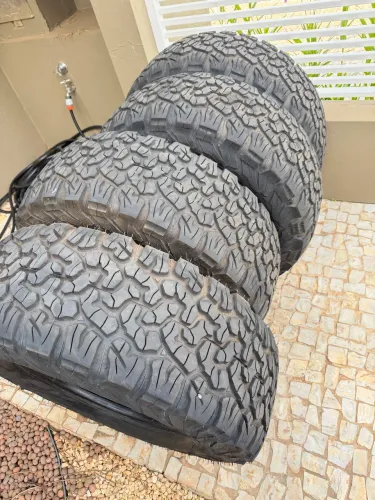 Pneus AT 265/70 R16