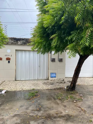Casa Duplex, 114m², 03 qts (02 suítes), varanda, sala, sala de jantar, cozinha, wc social,