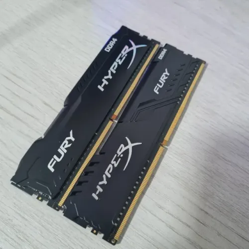 Memória RAM HyperX 16GB DDR4 2400MHz (2x8GB)