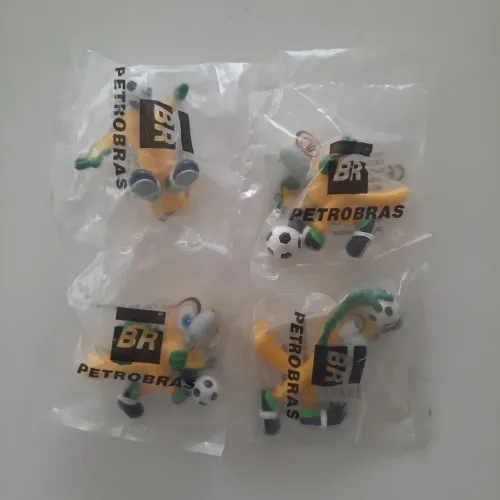 Bonecos Ararajuba Petrobras Copa do Mundo 98 lacrados 