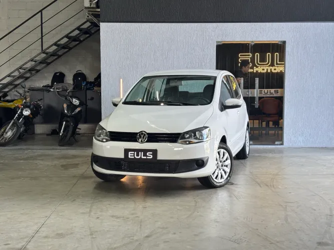 Volkswagen Fox 1.0 MI Total Flex 8V 5P 2014