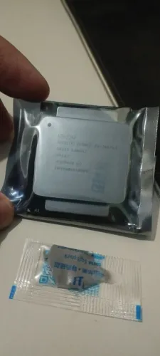 Processador xeon 2667 v3 e 2697v3