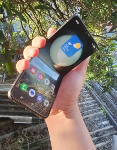Galaxy Z flip 5 256gb