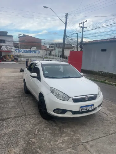 Fiat Grand Siena Tetrafuel 1.4 EVO F. Flex 8V 2016