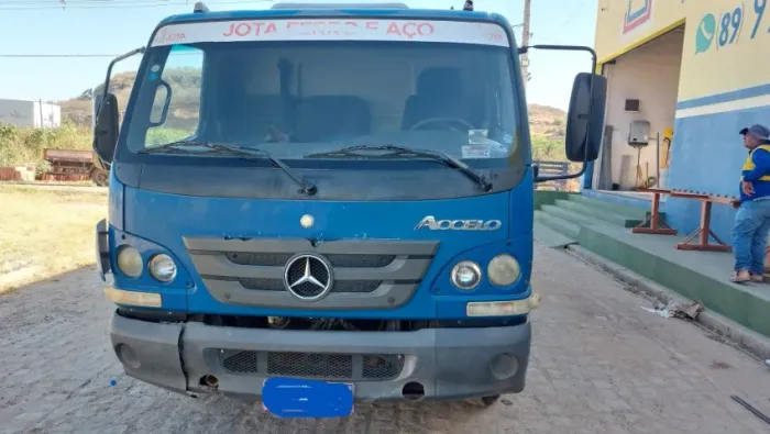 Caminhão Mercedes Accelo 815 E5 - 2012 - Pronto p/ Trabalho!
