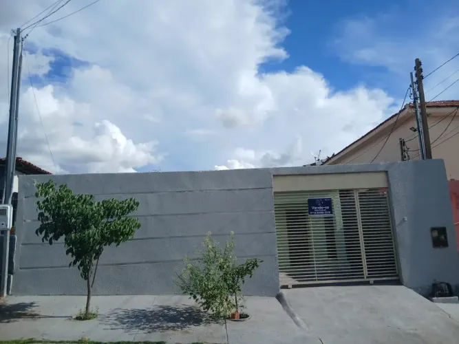 Casa de 2 quartos no Cpa 3