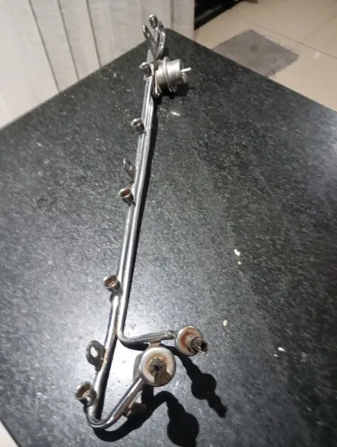 Flauta dos bicos injetores Ford F1000 4.9 gasolina original de1987 a 1996