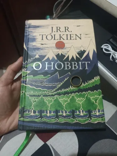 Livro O HOBBIT+ ANEL SENHOR DOS ANEIS