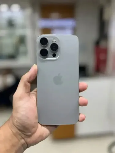 iPhone 16 Pro 128GB Natural - Seminovo com Garantia da Loja