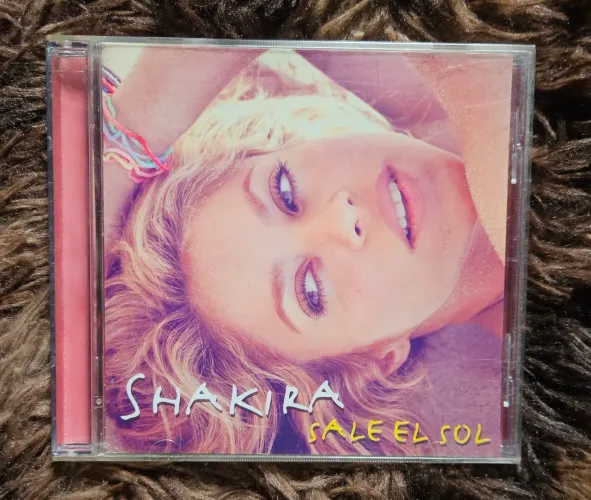 CD Shakira Sale El Sol