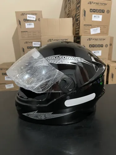 Capacete Nl4 preto brilhante - loja