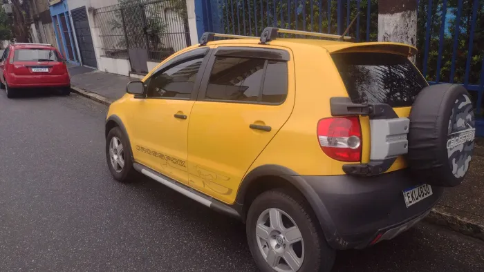 Volkswagen Crossfox 1.6 MI Total Flex 8V 5P 2010