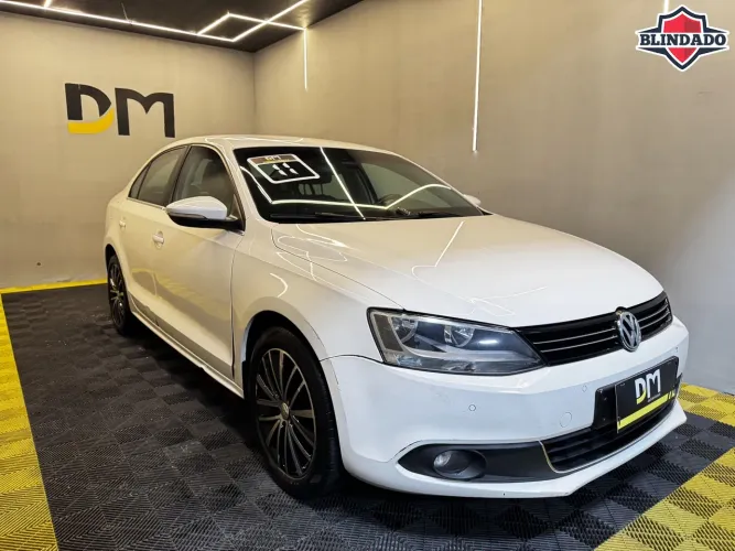 Volkswagen Jetta Highline 2.0 TSI 16V 4P Tiptronic 2011