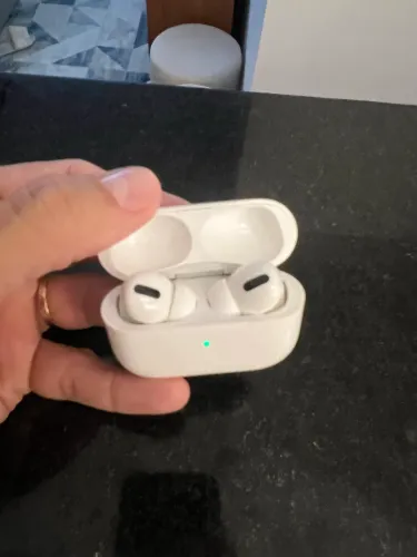 AirPods Pro 1ª Geração com estojo carregador MagSafe
