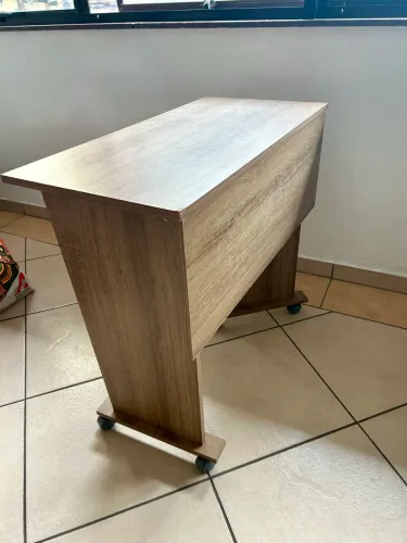 Mesa Dobrável com rodinhas