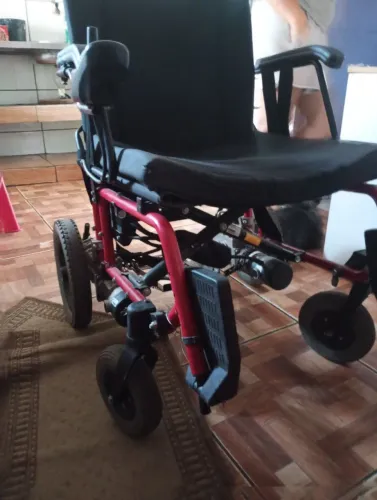 Vendo cadeira motorizada