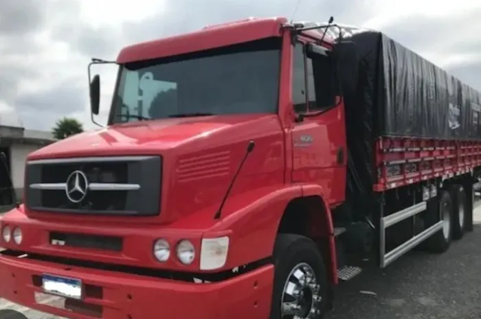 Caminhão 1620 truck graneleiro 2008 eletrônico