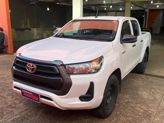 Toyota Hilux CD 4X4 2.8 Diesel Mec. 2024