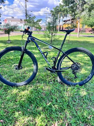 OPORTUNIDADE!! Bike Specialized StumpJumper (M)