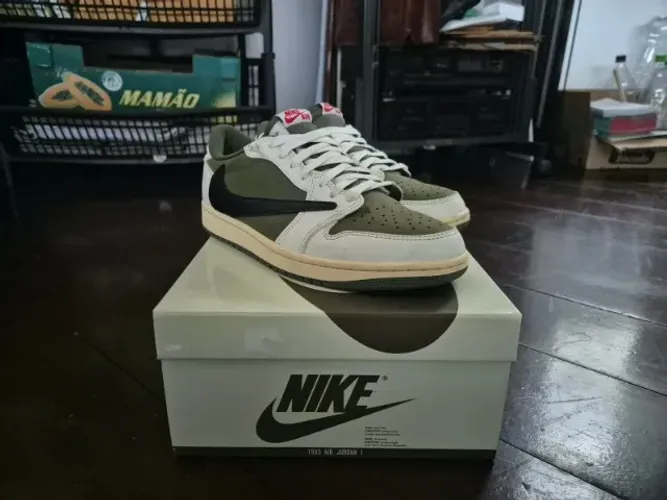 Travis Scott x Air Jordan 1 Low OG SP Medium Olive