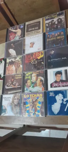 Lotes de cds originais Cantores variados 