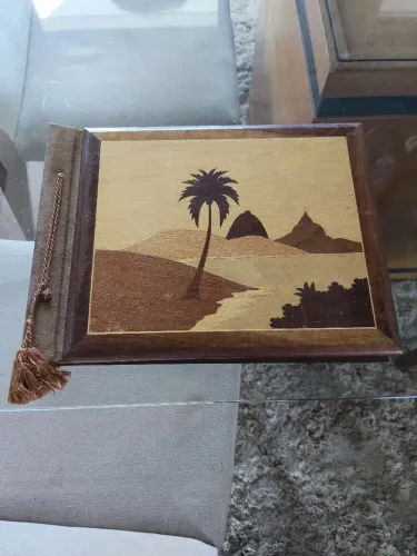 Álbum de Madeira Marchetada Anos 50/60
