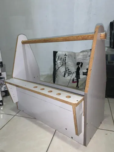 Caixa para suporte de trabalho