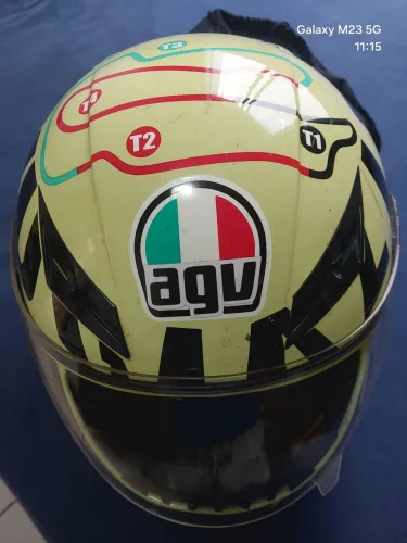 Capacete AGV