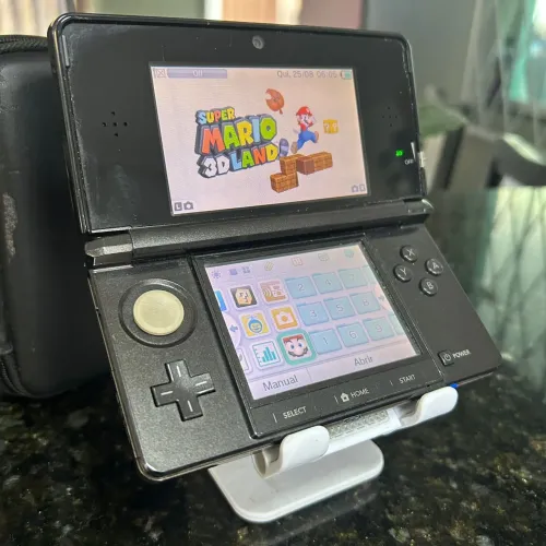 Nintendo 3DS - cosmo black com jogos