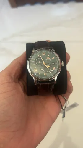 Relógio Orient Bambino Sun e Moon versão 9 