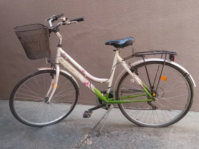 Bicicleta KS Cycling com cestinha 