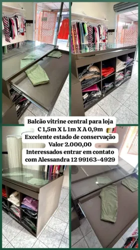 Vendo balcão vitrine de atendimento. Excelente estado de conservação. 