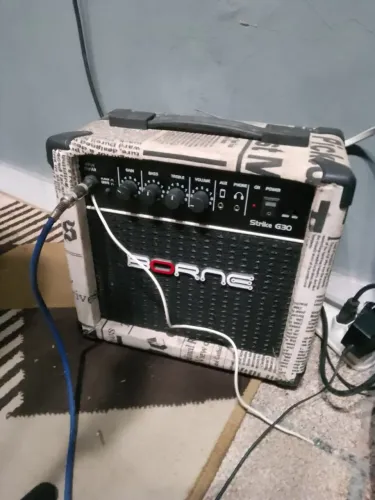 Vendo Caixa Amplificada Para Guitarra e Violao