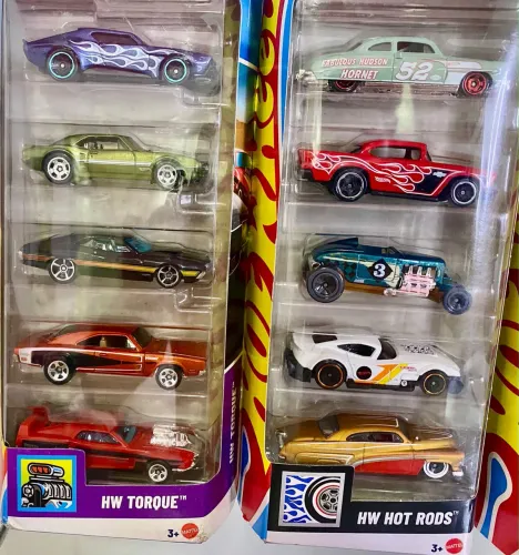 Vendo lote carrinhos Hot Wheels