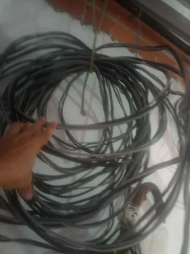 Vendo fio do grosso bifásico de 16 mm motivo comprei fio a mais , não vou mais precisar.