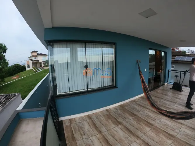 Casa com 4 quartos à Venda no Vale dos Cristais Macaé