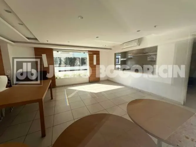 Apartamento : Padrão / Residencial / Madureira
