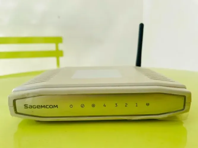 Modem/Roteador Sagemcom F@st 1704 GVT