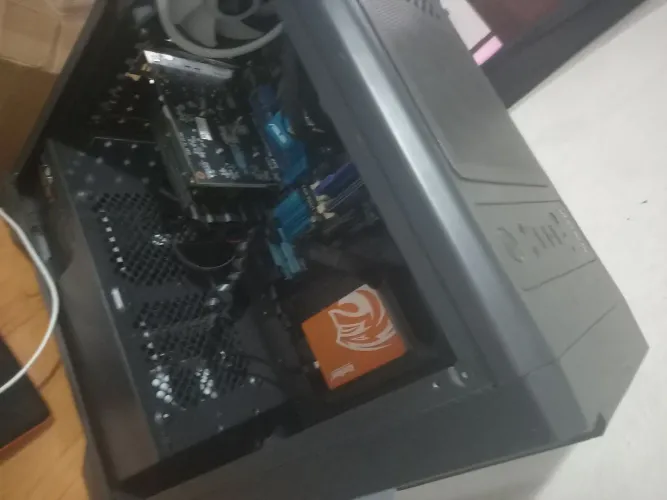 Pc gamer(LEAI A DESCRIÇÃO ANTES DE COMPRAR)