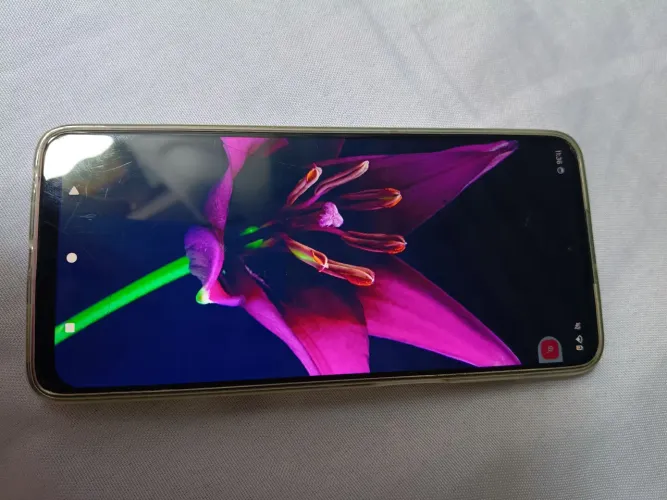 Moto g73 semi novo
