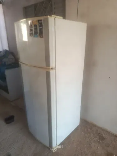 Geladeira com defeito
