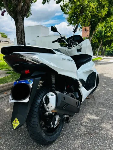 Honda PCX 2023 UNICA DONA **