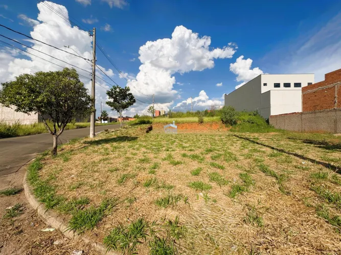 Terreno à venda em Hortolândia-SP, no bairro Parque Terras de Santa Maria