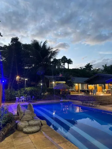 Chácara com 6 dormitórios à venda, 6000 m² por R$ 3.500.000,00 - Pouso Alegre - Santa Isab