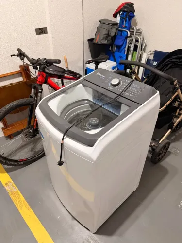 Máquina de Lavar Electrolux LEE15 14,5 kg - Excelente Estado