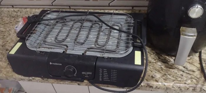 Airfryer e churrasqueira elétrica 