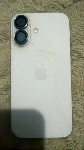 iPhone 16 